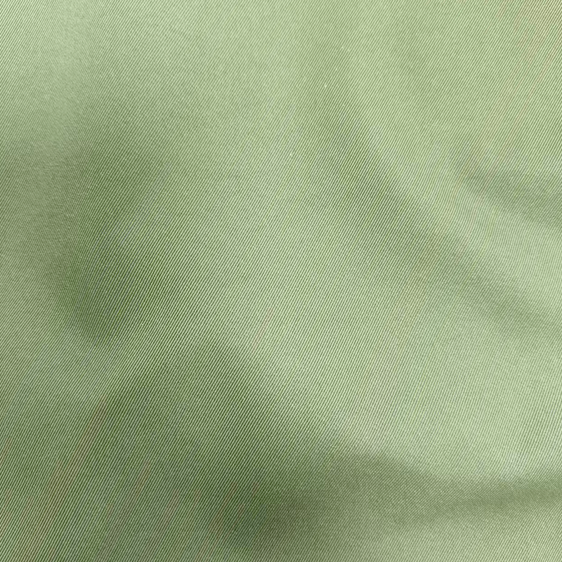 T400 és T8 férfi és női ruházati anyagok