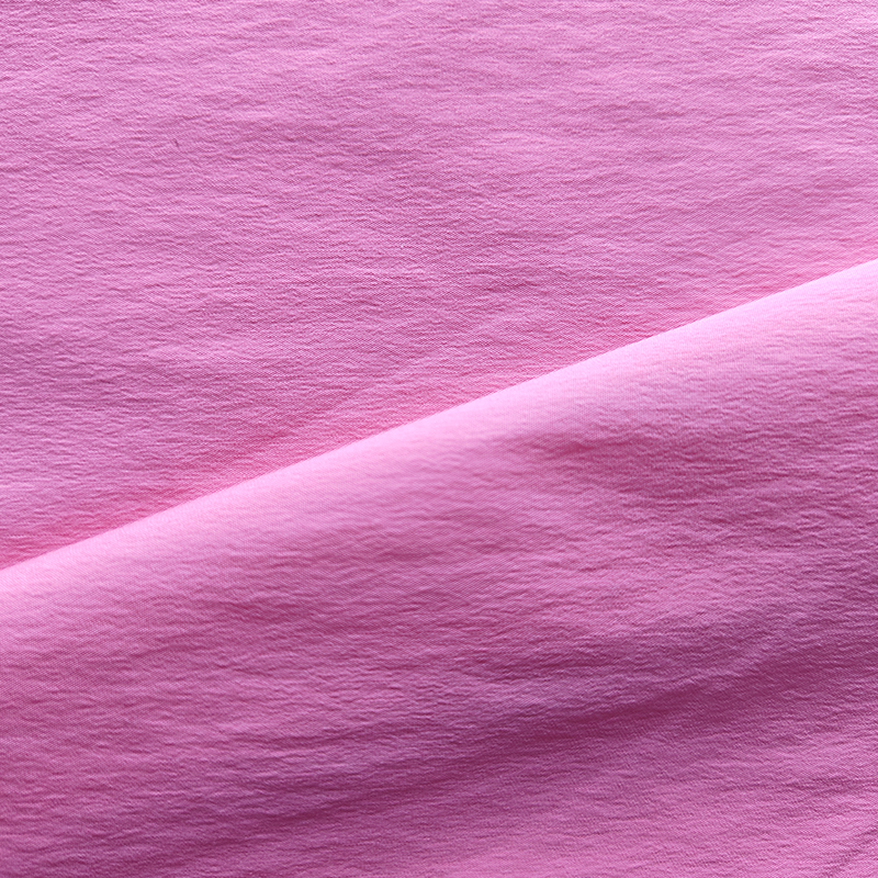 Mitől működnek a vízálló, lélegző sportszövetek?